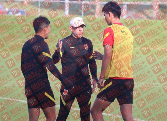 开云体育官网-U24亚运队踩场训练临时取消 快速复习演练内容